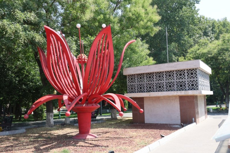 מרדכי לובעצקי