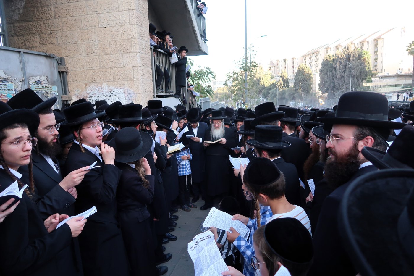 באדיבות המצלם