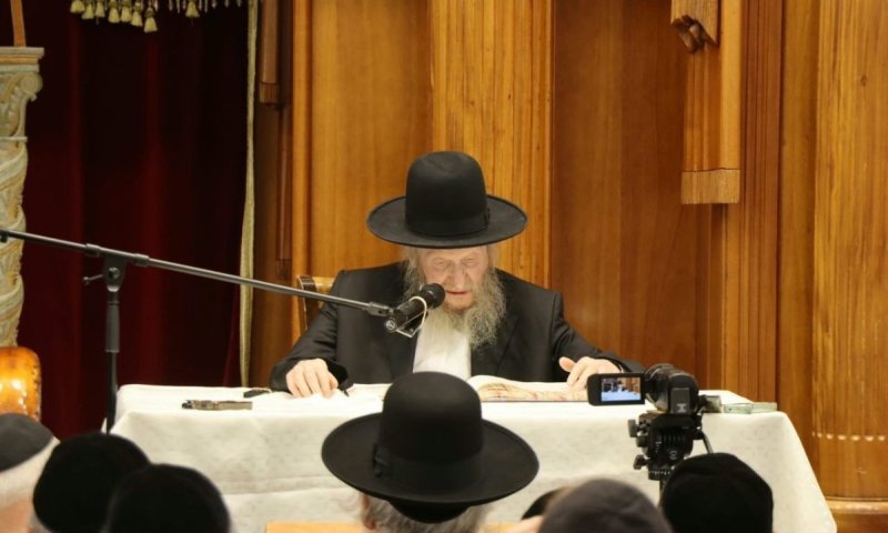 המשגיח הגר"ד סגל בפוניבז': "לבקש על כבוד שמים ולשמח את החברים"