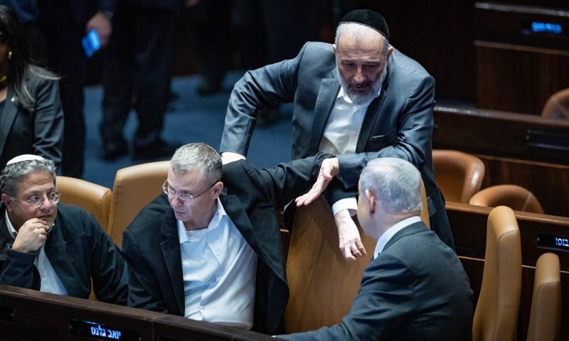 ש"ס מציבה אולטימטום לנתניהו: לא נצביע על התקציב - בלי חוק גיוס