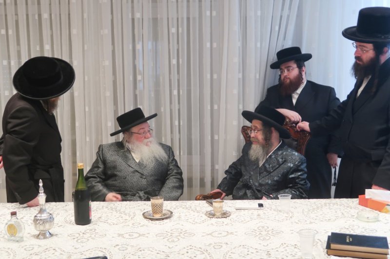 משה קאהן ומ.א. נוימן