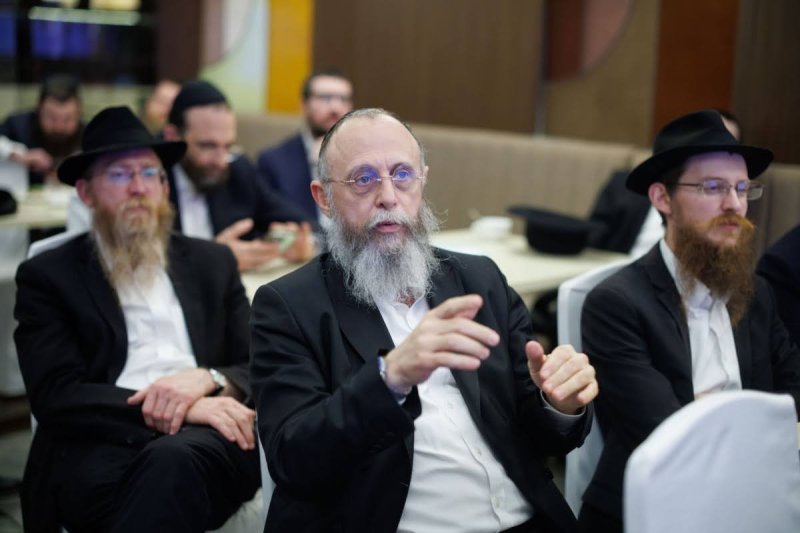 לוי נאזרוב