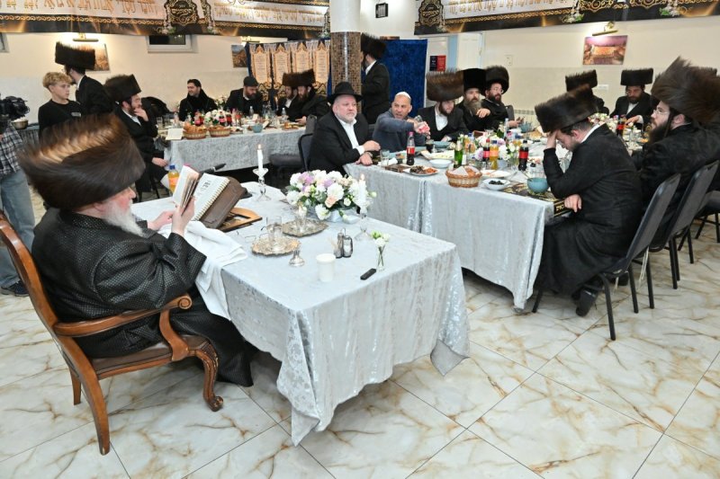 באדיבות המצלם