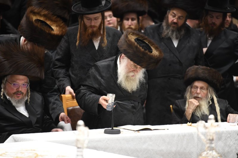 אנשיל בעק וא.מ.ש