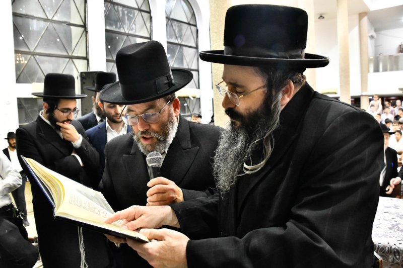 באדיבות המצלם