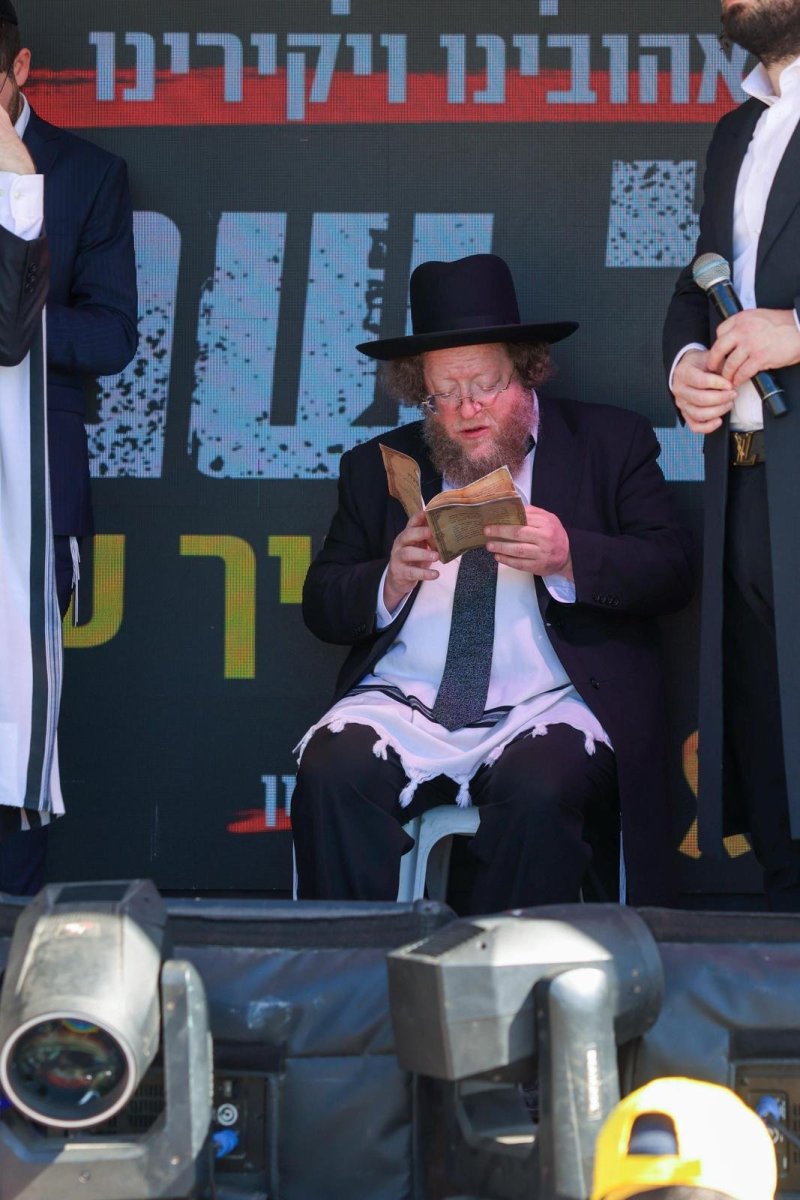 דניאל נפוסי