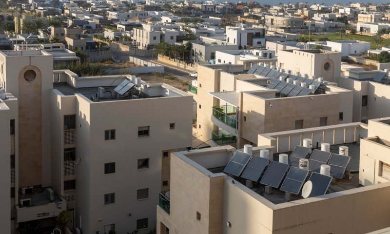 מדד המחירים ירד, מחירי הדירות צנחו 