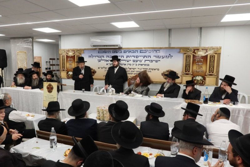 באדיבות המצלם