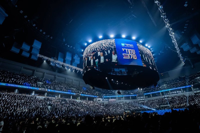 דניאל נפוסי, אריאל רבינסקי ומנדי טוויטו