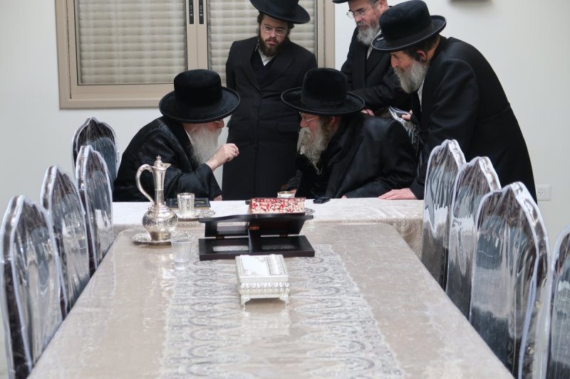 באדיבות המצלם