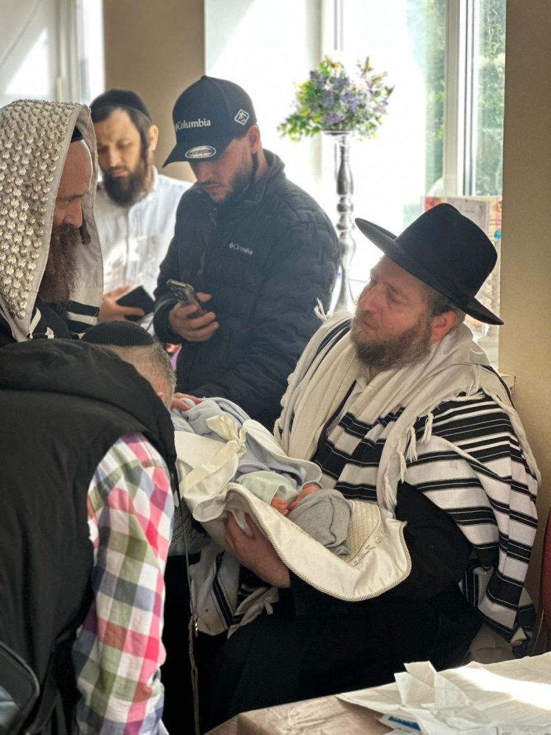 באדיבות המצלם