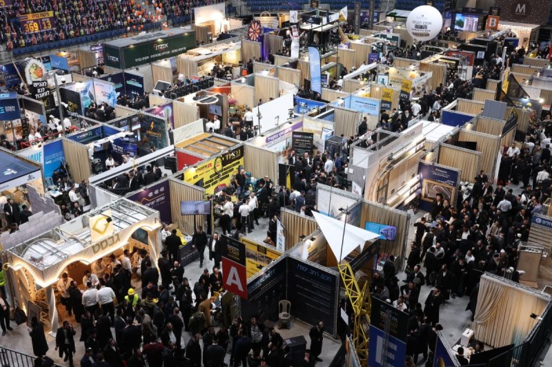 יעקב נחומי, אריאל אוחנה, אברהם כהן