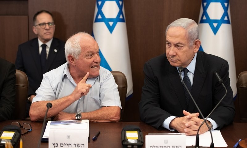ברגע האחרון: צו ביניים עצר את שריונו של השר חיים כץ