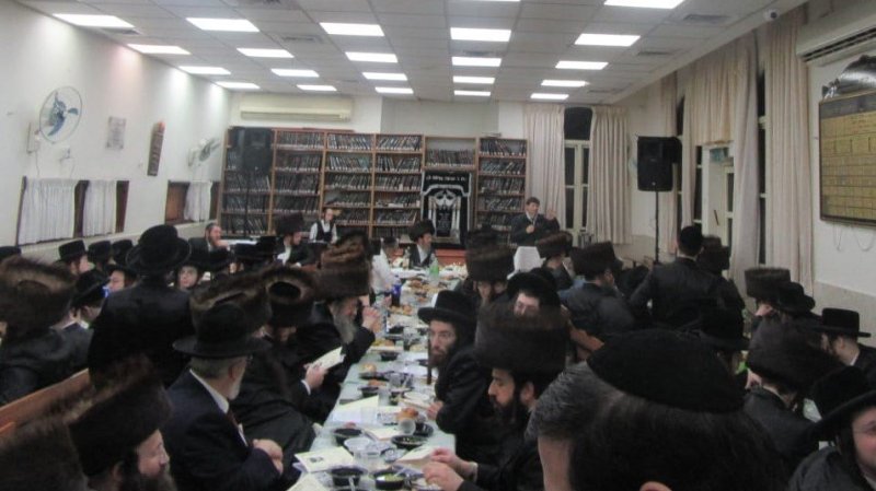 באדיבות המצלם