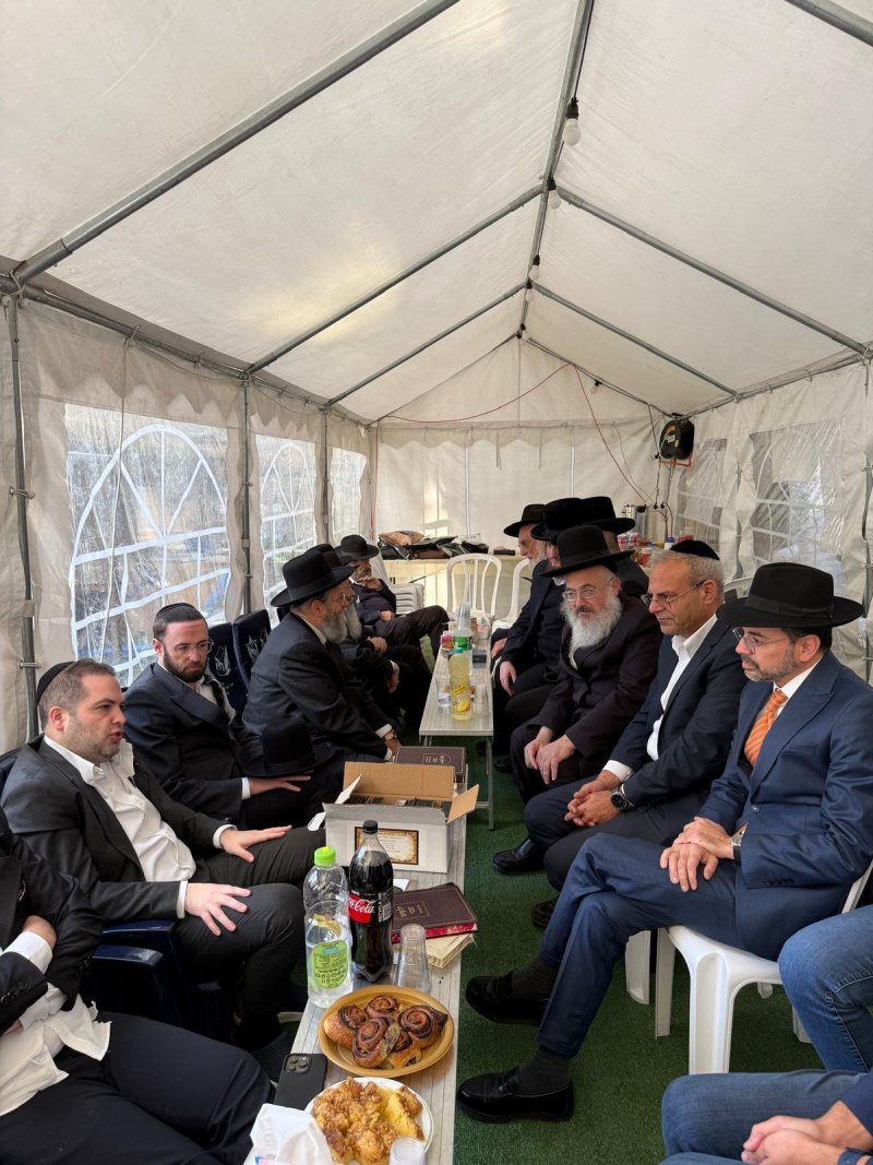 באדיבות המצלם