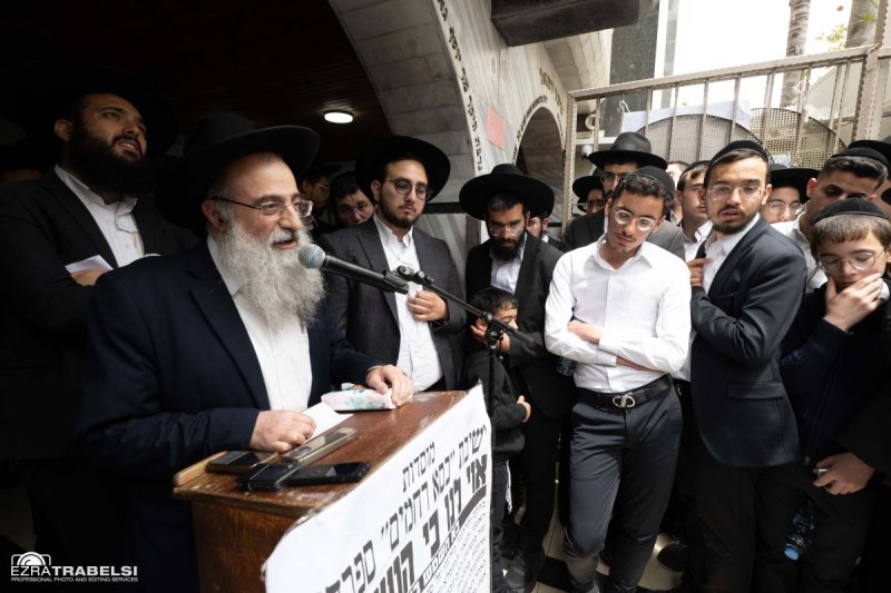עזרא טרבלסי