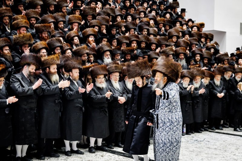 אברומי בלום והלל ל"ש