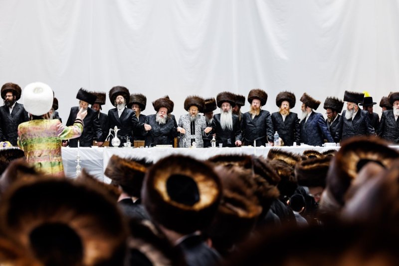 האחים לאנטשעווסקי, אברומי בלום, ואייזיק י.