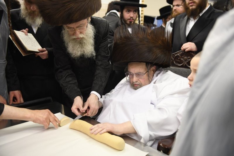 אנשיל בעק וא.מ.ש