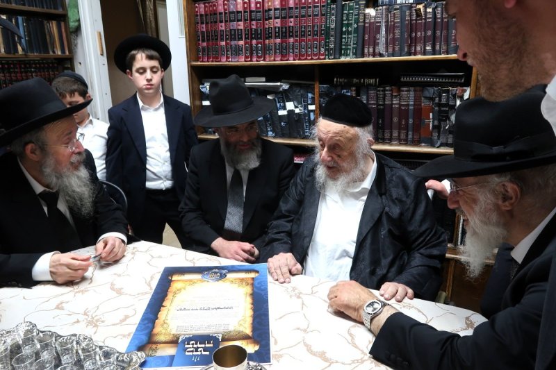 באדיבות המצלם