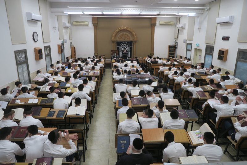 באדיבות המצלם