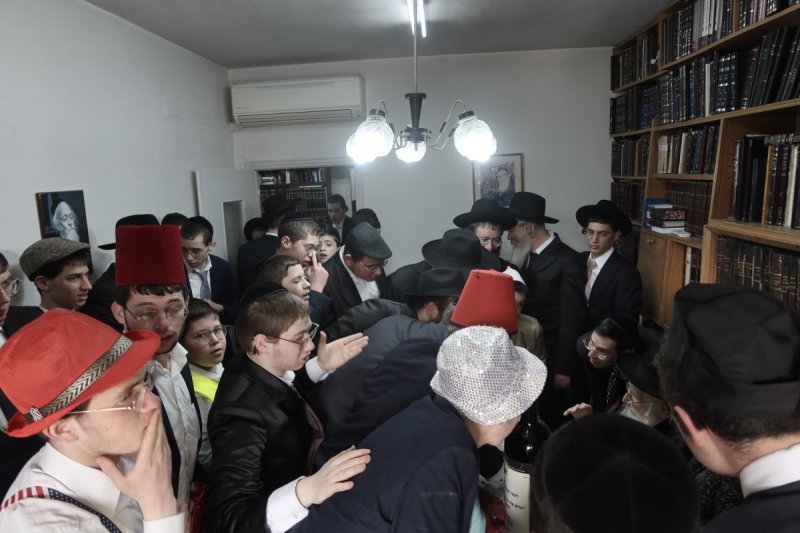 באדיבות המצלם