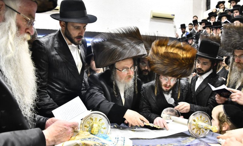 ספר תורה ואדירי התורה: מעמד משולב בישיבת עיון התורה ביאלא ב"ב