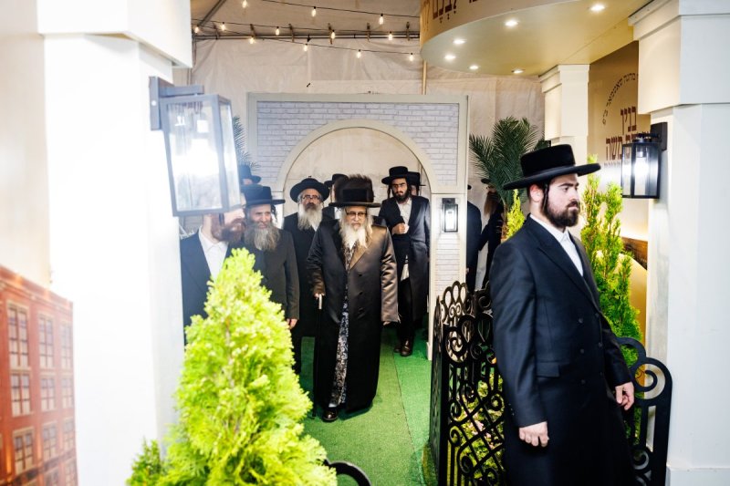 אברומי בלום