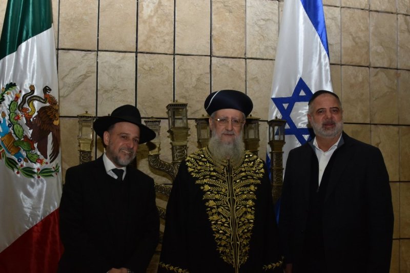 באדיבות המצלם