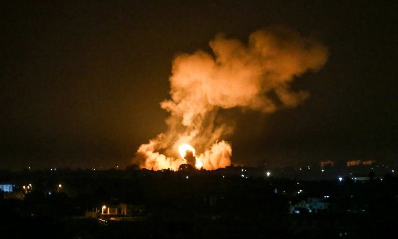 בעזה הושמדו מחסנים, בלבנון חוסלו מחבלים
