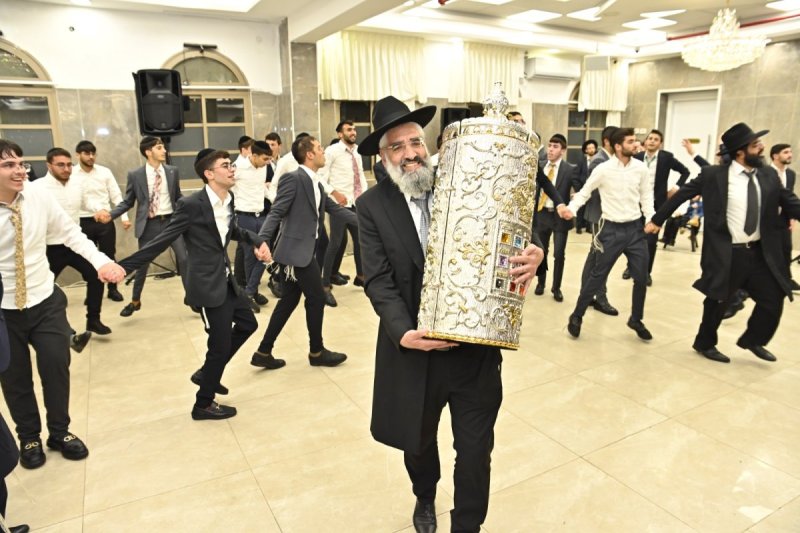 רן אילוז