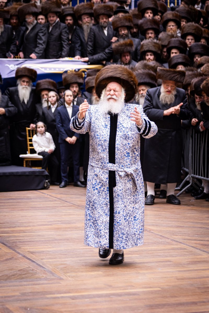 באדיבות המצלם