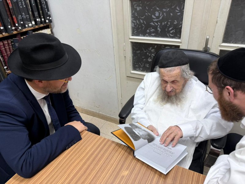 באדיבות המצלם