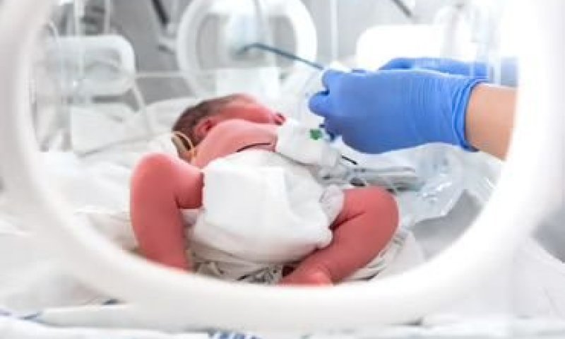 פיתח רגישות לחלבון חלב פרה: צוות מיון ילדים הציל את חייו של התינוק 