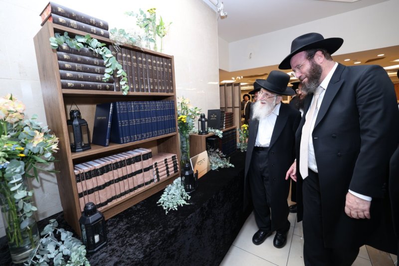 שמוליק קורלנסקי