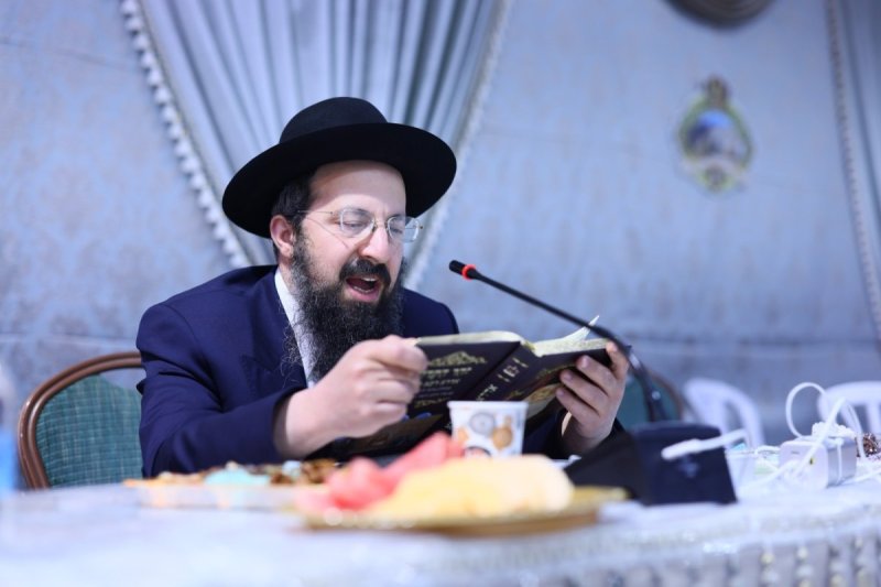 ים לביא