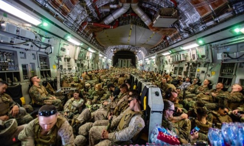 בכירי הפנטגון שוקלים הנחתת כוחות מוטסים למלחמה באיראן