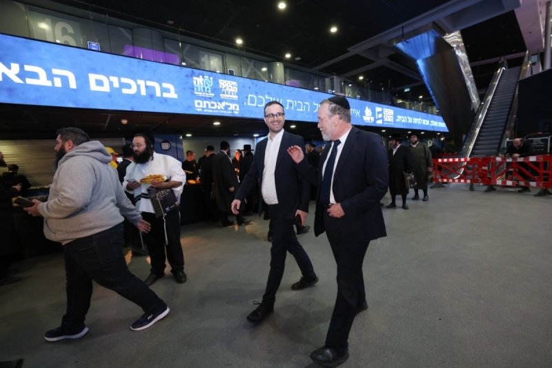 יעקב נחומי, אריאל אוחנה, אברהם כהן