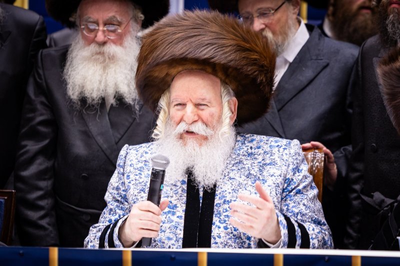 באדיבות המצלם