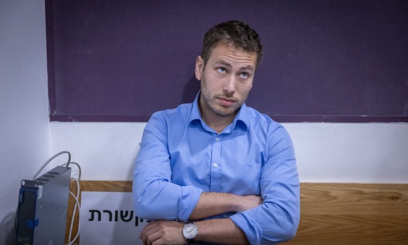 תעלומת אבנר נתניהו: לאן נעלם בנו של ראש הממשלה מהרשת?