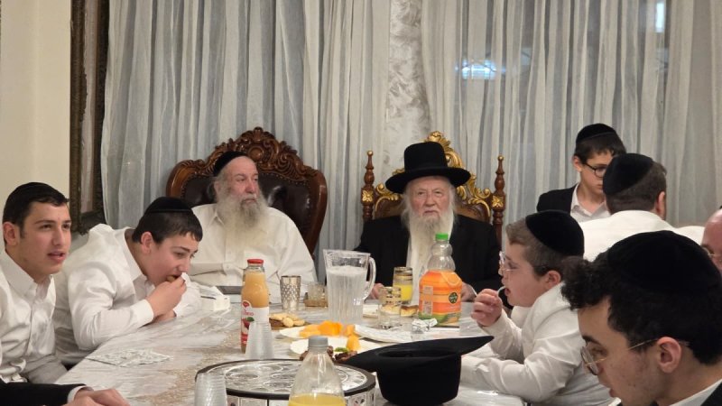 באדיבות המצלם