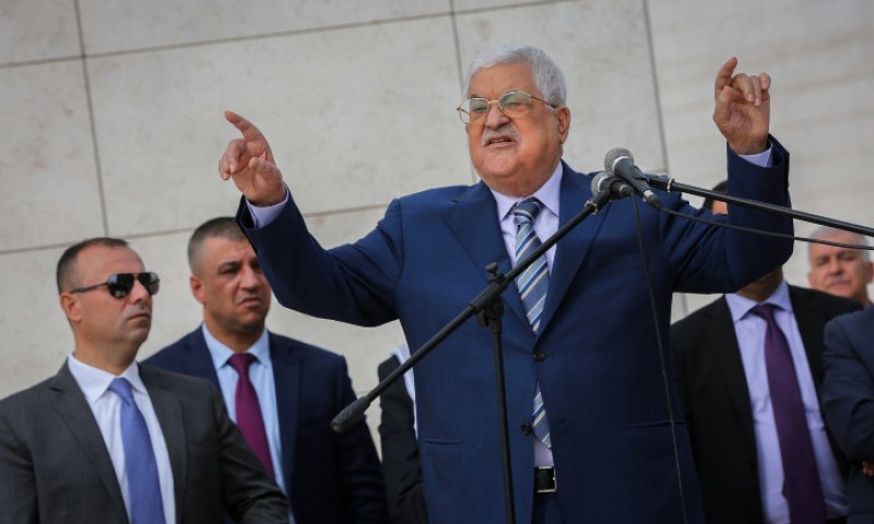 ציר הרשע: פוטין יארח במוסקבה את אבו מאזן