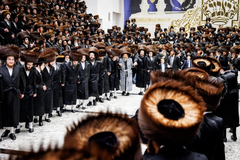 אברומי בלום והלל ל"ש