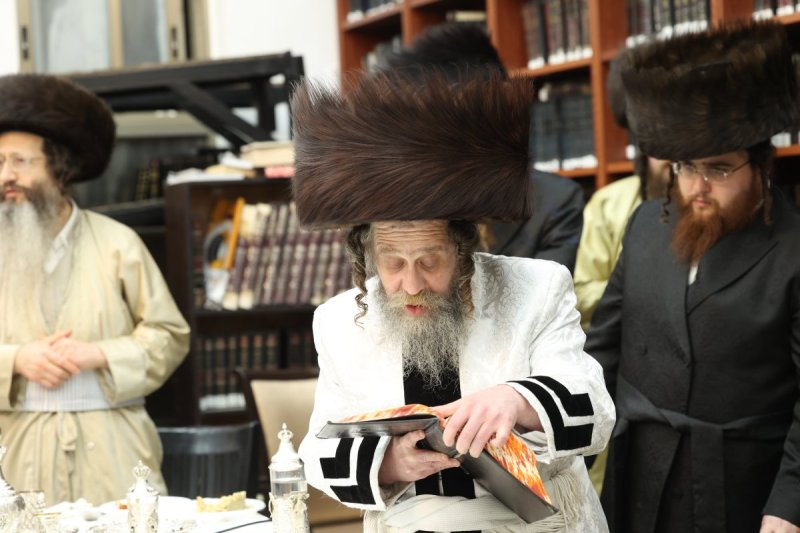 דוד ארזני ומ.א. נוימן