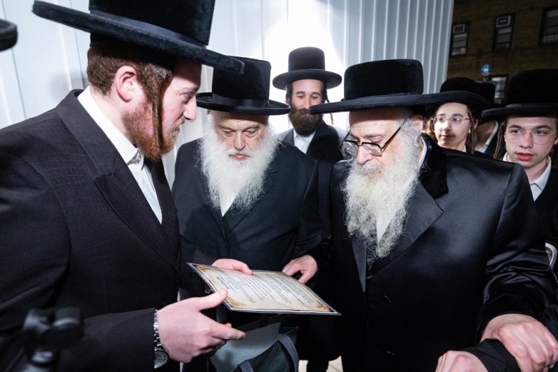האחים לאנטשעווסקי