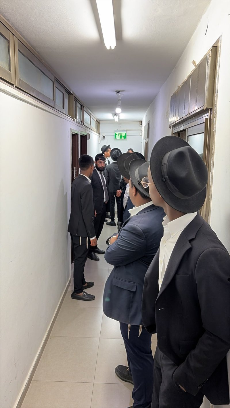 באדיבות המצלם