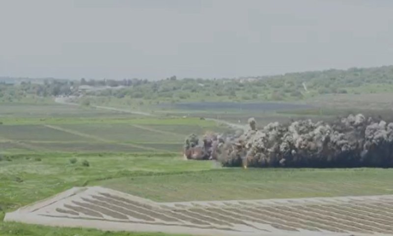 פיצוץ מבוקר בגולן: יותר מ-700 מוקשים הושמדו סמוך לגבול סוריה