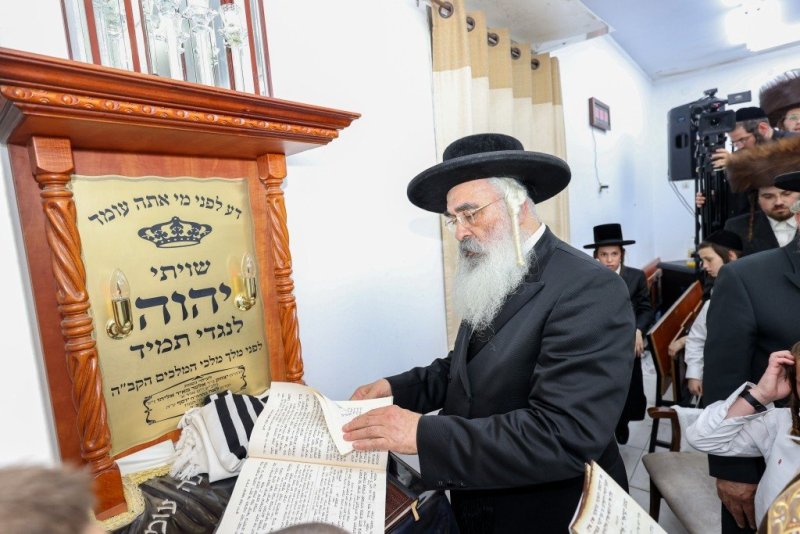 באדיבות המצלם
