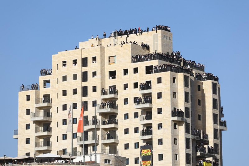 דניאל נפוסי ודוד מנדלסון