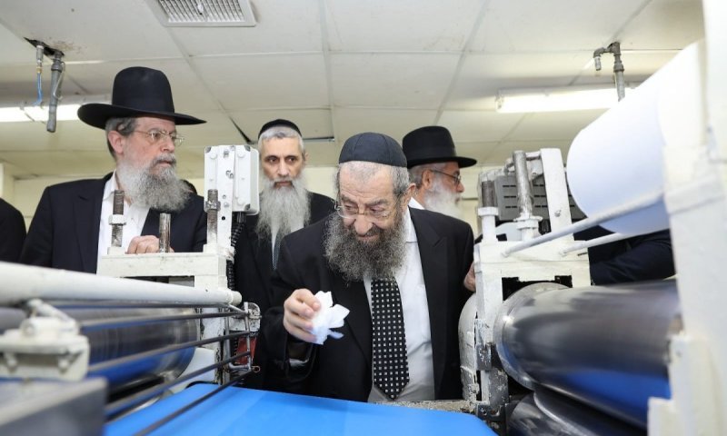 ושמרתם את המצות: ראשי בד"ץ נוה ציון השגיחו על אפיית המצות